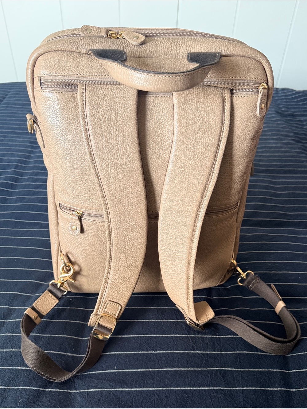 Poppy Barley ‘The Backpack’ - Picture 3 of 12